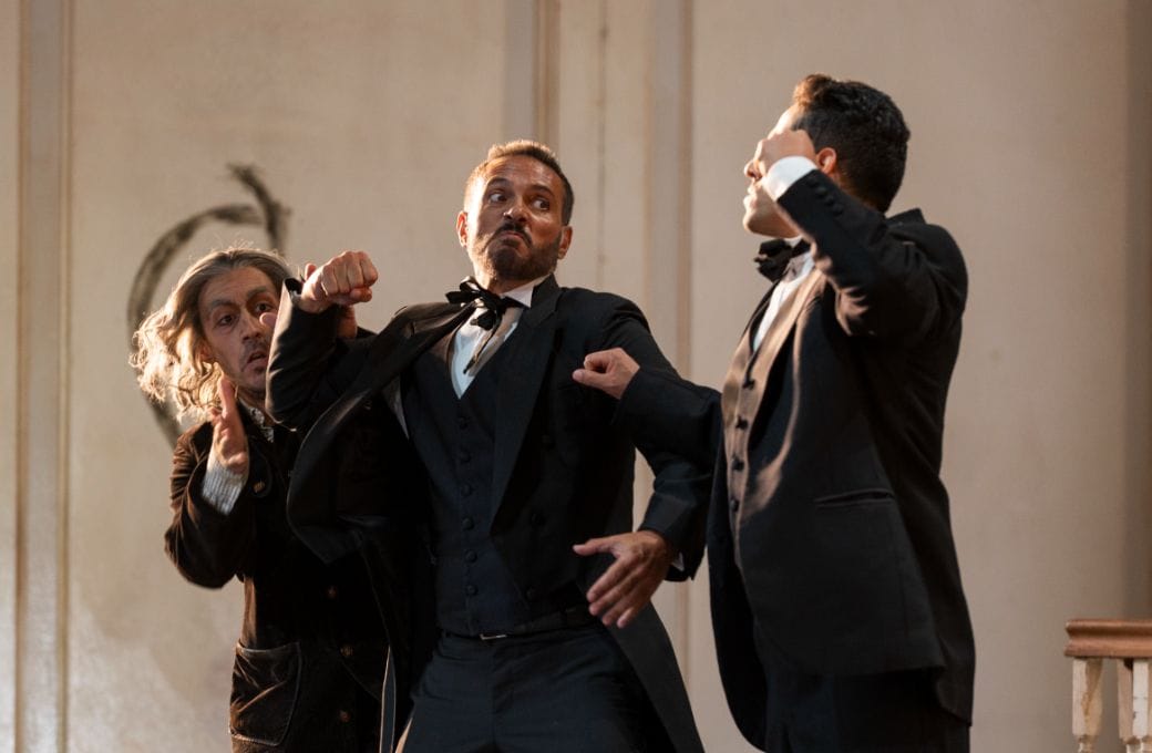 피가로 역 에르빈 슈로트와 알마비바 백작 역 헤르만 올베라. 사진 Fabrizio Sansoni / Teatro dell'Opera di Roma